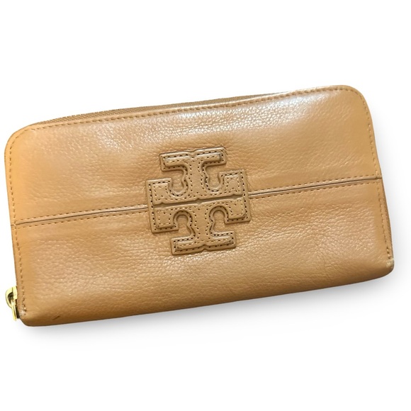 Tory Burch Tan Leather Zipper Wallet - Picture 1 of 8